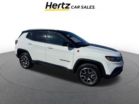 Used 2025 Jeep Compass Trailhawk w/ Trailer Tow Group image 1