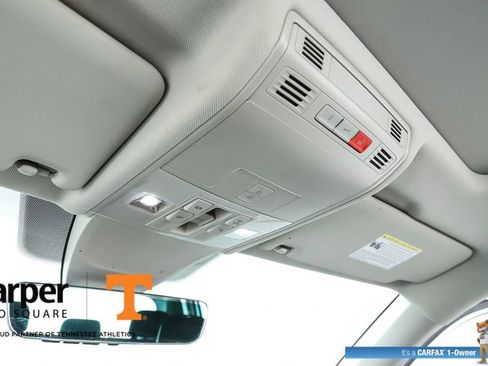 Used 2022 Volkswagen Tiguan SE w/ Panoramic Sunroof Package AWD/4WD image 65