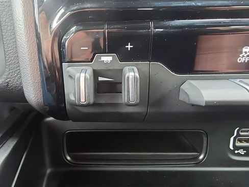 Used 2023 RAM 2500 Rebel w/ Level 1 Equipment Group AWD/4WD image 8