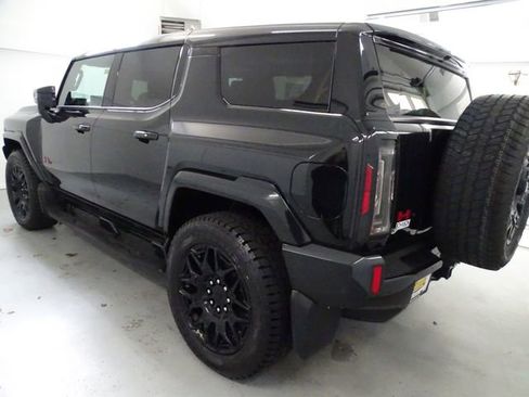 Used 2025 GMC Hummer EV 2X w/ LPO, Sport Package AWD/4WD image 20