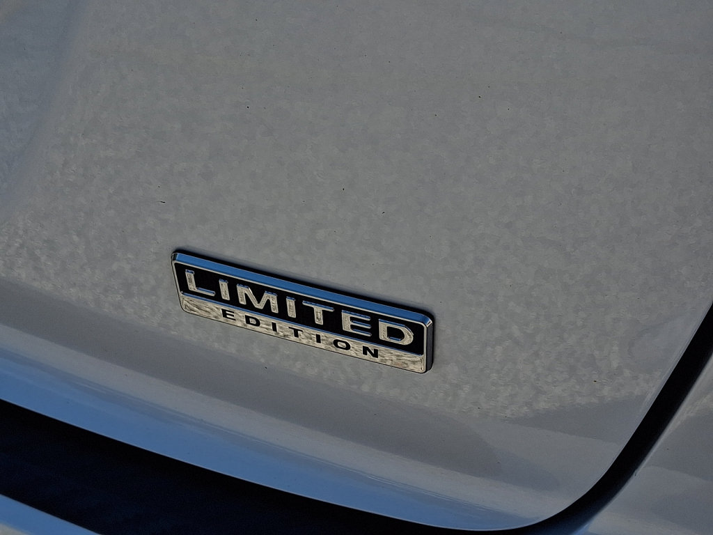 Used 2024 Mitsubishi Eclipse Cross LE AWD/4WD image 16