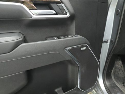 Used 2025 GMC Sierra 1500 Elevation w/ Elevation Premium Package image 15