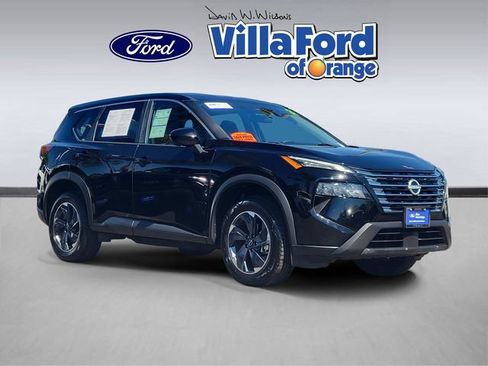Used 2024 Nissan Rogue SV FWD image 1