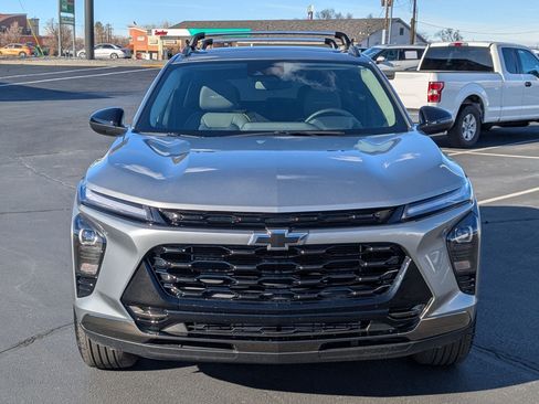 Used 2025 Chevrolet Trax ACTIV w/ Sunroof Package image 11