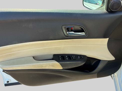 Used 2014 Acura ILX Hybrid w/ Technology Package FWD image 20