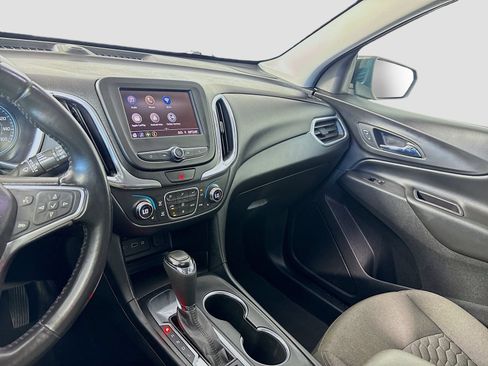Used 2020 Chevrolet Equinox LT w/ Driver Convenience Package FWD image 22