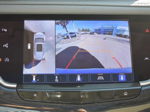 Used 2024 Cadillac XT6 Premium Luxury w/ Technology Package image 27