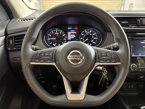 Used 2022 Nissan Rogue Sport S FWD image 14