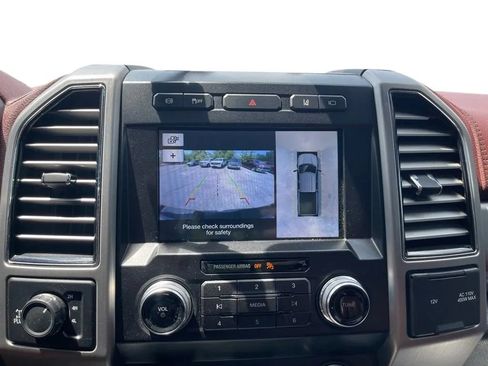 Used 2019 Ford F250 Platinum w/ Platinum Ultimate Package AWD/4WD image 29