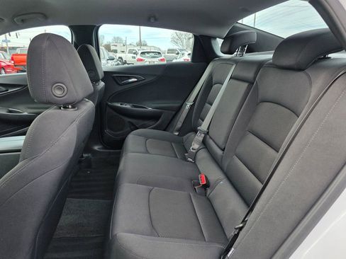 Used 2025 Chevrolet Malibu LT FWD image 30