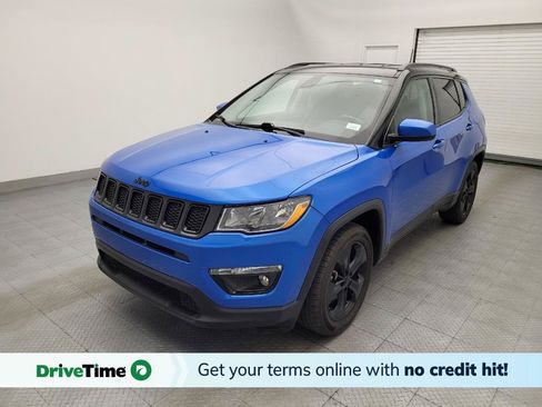 Used 2021 Jeep Compass Latitude FWD image 1