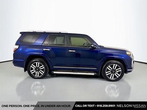 Used 2020 Toyota 4Runner Limited AWD/4WD image 4