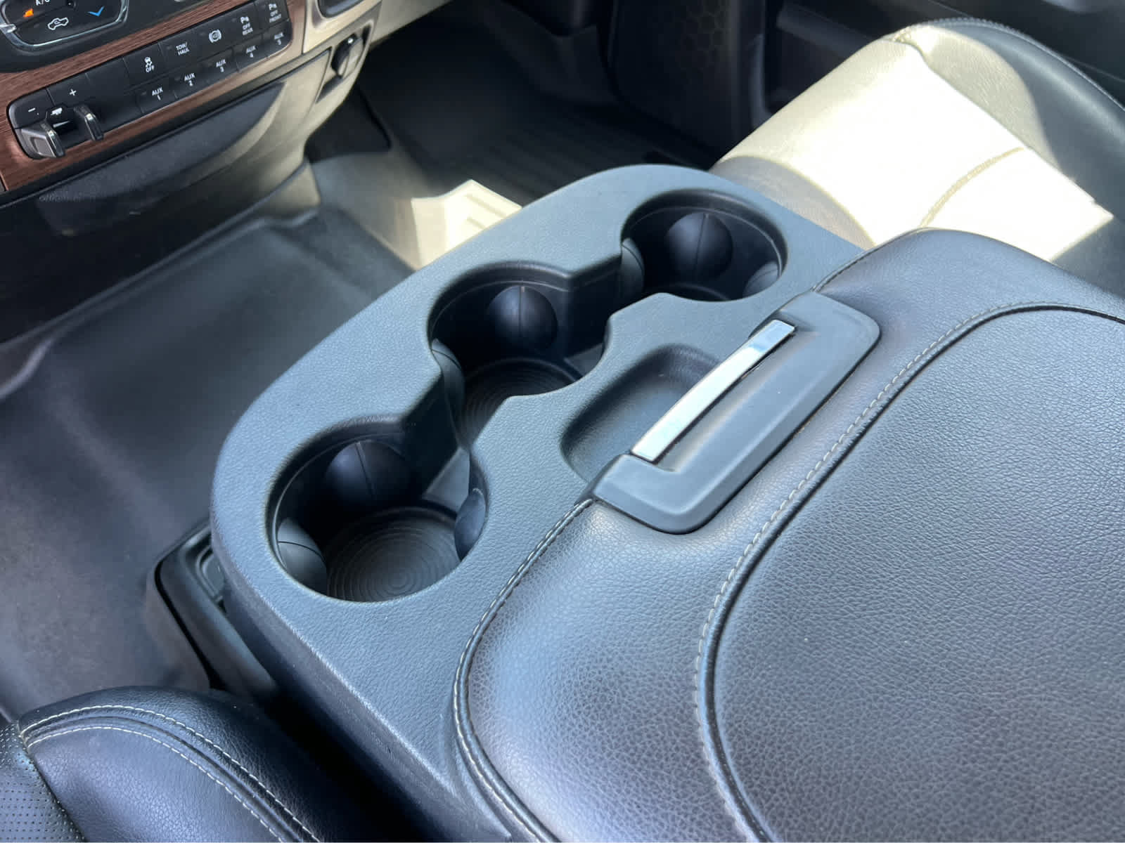 Used 2017 RAM 3500 Laramie w/ Sport Appearance Group AWD/4WD image 39