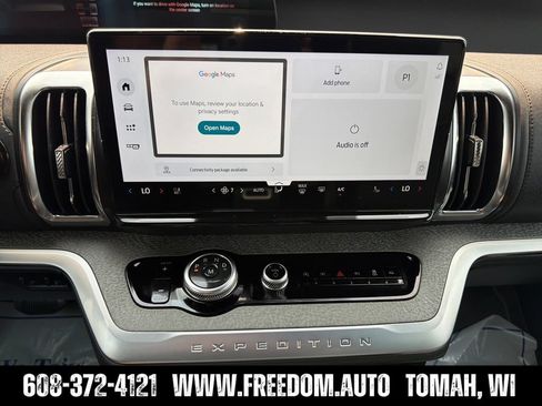 Used 2025 Ford Expedition Tremor AWD/4WD image 14