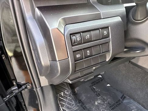 Used 2025 Toyota 4Runner SR5 AWD/4WD image 20