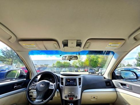 Used 2012 Subaru Outback 2.5i Premium w/ All-Weather Pkg AWD/4WD image 40