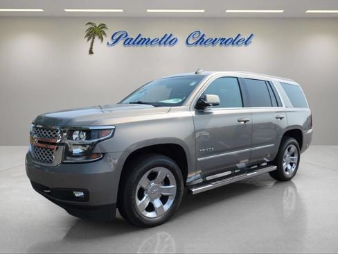 Used 2018 Chevrolet Tahoe LT w/ LT Signature Package AWD/4WD image 7
