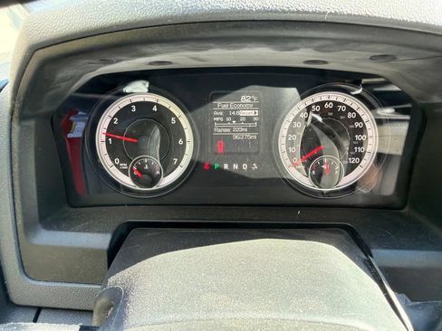 Used 2014 RAM 2500 Tradesman w/ Chrome Appearance Group AWD/4WD image 14