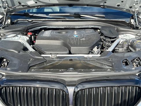 Used 2019 BMW 530i xDrive w/ Convenience Package image 16