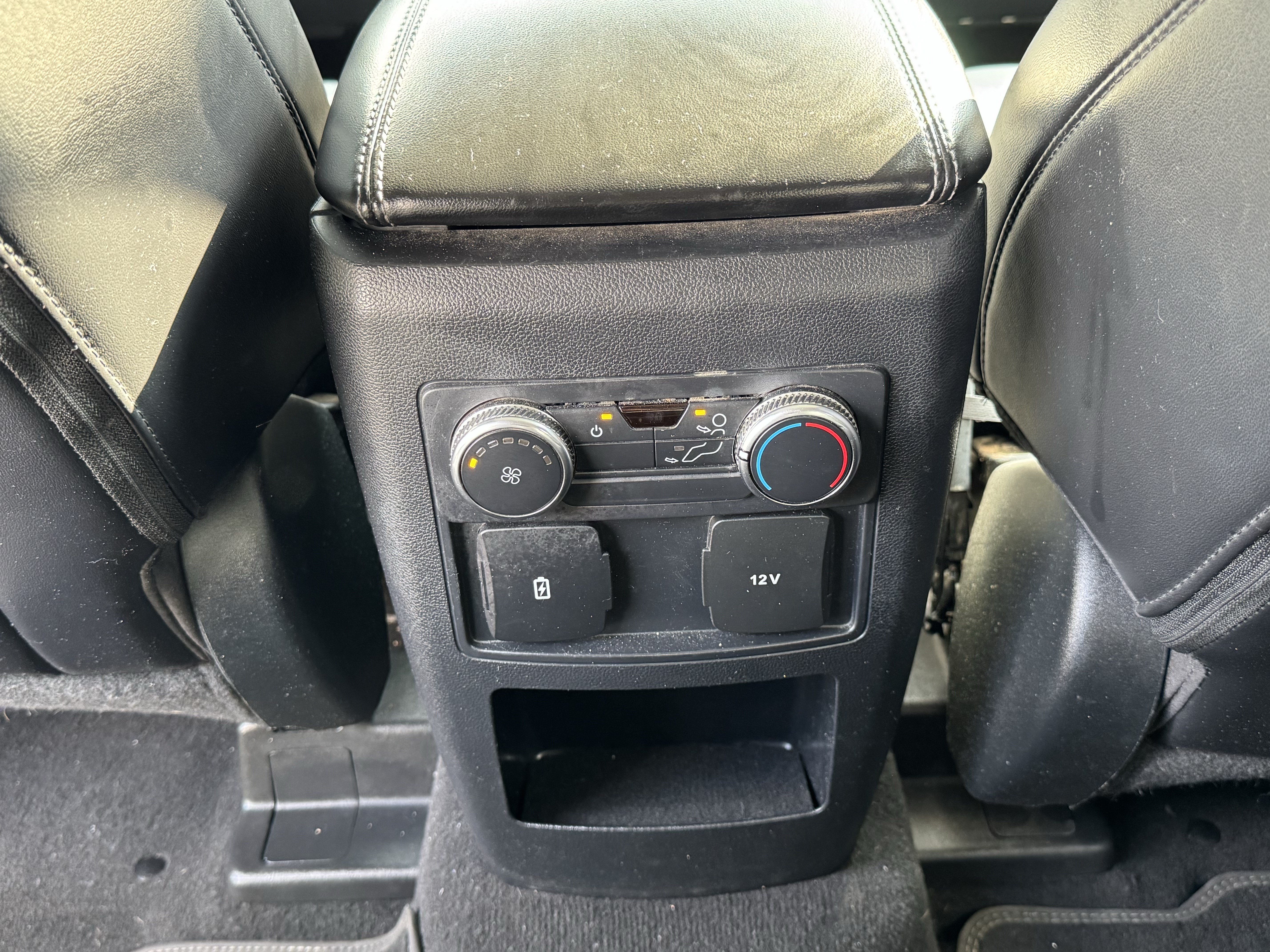 Used 2021 Ford Explorer XLT w/ Equipment Group 202A RWD image 18