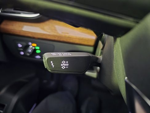 Used 2022 Audi Q5 2.0T Premium Plus w/ Premium Plus Package image 19