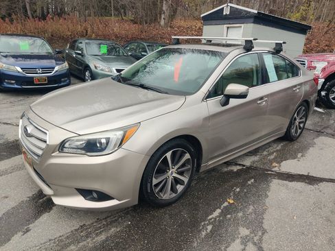Used 2017 Subaru Legacy 2.5i Limited image 2