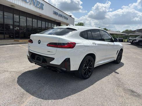 Used 2025 BMW X4 xDrive30i w/ Premium Package image 5