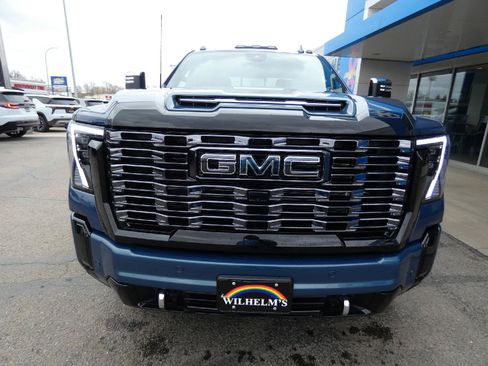 New 2026 GMC Sierra 3500 Denali Ultimate AWD/4WD image 5