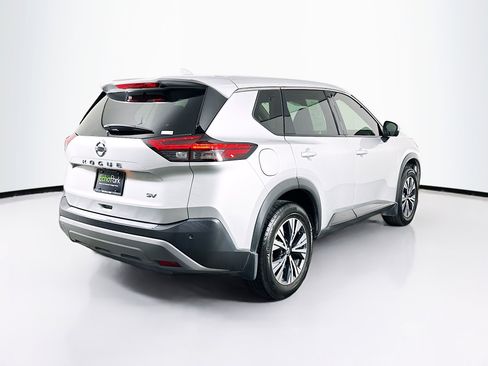 Used 2021 Nissan Rogue SV FWD image 9