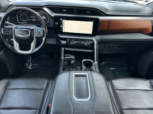 Used 2022 GMC Sierra 1500 Denali w/ Technology Package AWD/4WD image 16