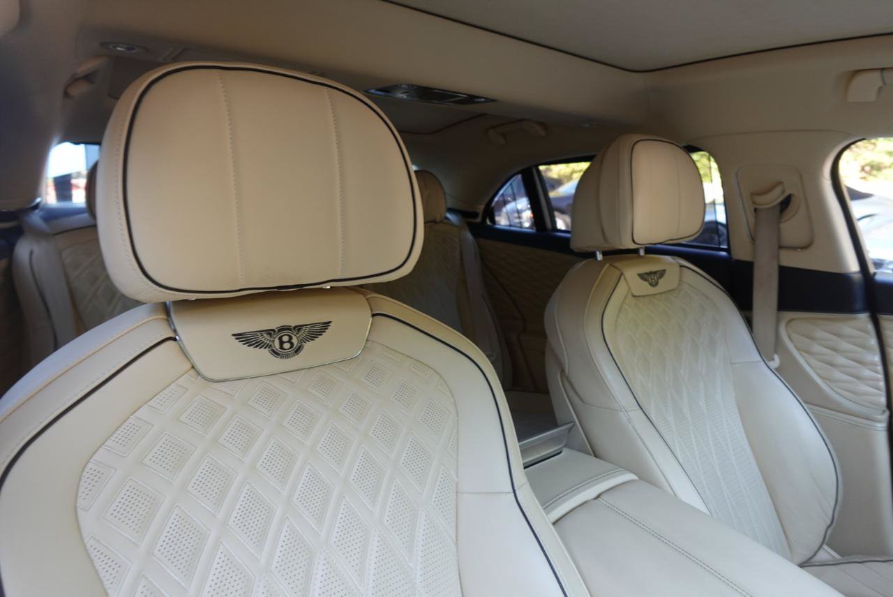 Used 2022 Bentley Flying Spur V8 AWD/4WD image 21
