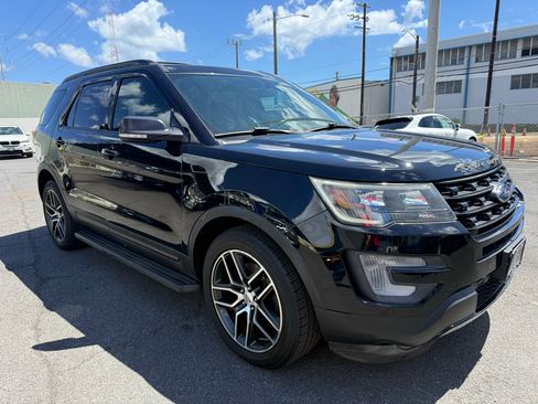 Used 2017 Ford Explorer Sport w/ Equipment Group 401A image 7