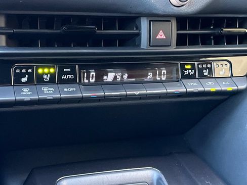 Certified 2024 Toyota Crown Platinum AWD/4WD image 21