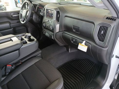 New 2026 Chevrolet Silverado 2500 Custom w/ Custom Value Package image 30