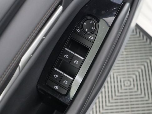 New 2026 MAZDA MAZDA3 2.5 S Sedan w/ Preferred Pkg image 32