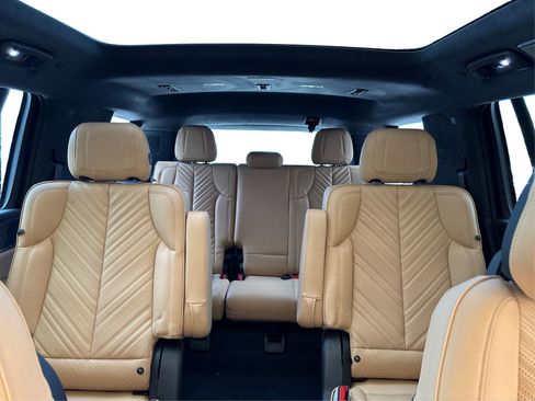New 2026 Cadillac Escalade IQL Sport 2 w/ LPO, Etrunk Organizer Package AWD/4WD image 17