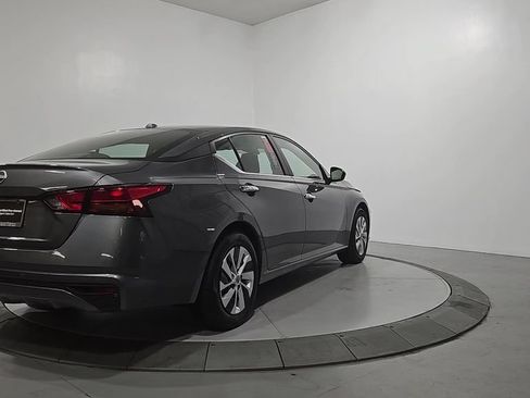 Certified 2025 Nissan Altima 2.5 S FWD image 6