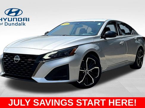 Used 2023 Nissan Altima 2.5 SR FWD image 1
