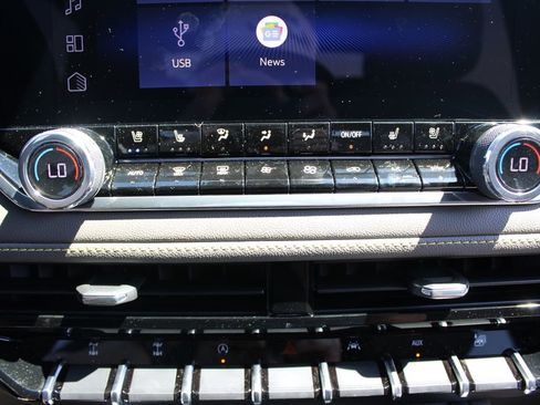 New 2026 Chevrolet Colorado ZR2 AWD/4WD image 43