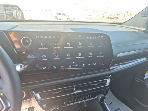 New 2026 Chevrolet Traverse Z71 w/ Enhanced Driving Package AWD/4WD image 22