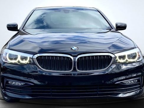 Used 2018 BMW 530i xDrive w/ Premium Package image 3