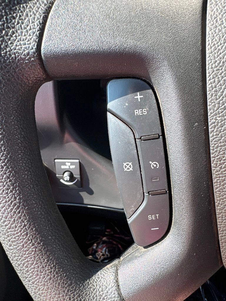 Used 2025 Chevrolet Express 3500 LS RWD image 18