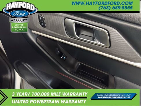 Used 2025 Ford Explorer ST-Line w/ ST-Line Street Pack AWD/4WD image 17