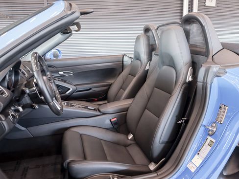 Used 2024 Porsche 718 Boxster GTS image 5