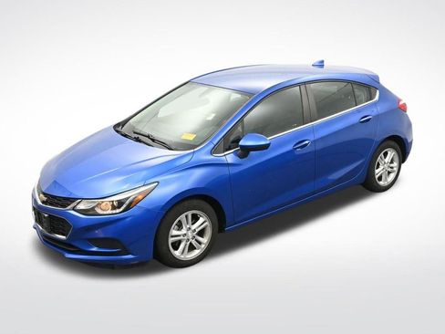 Used 2017 Chevrolet Cruze LT w/ Convenience Package image 21