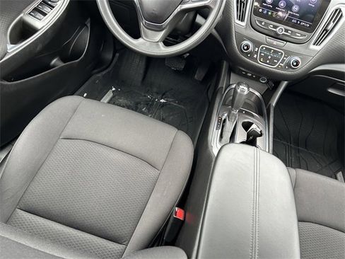Used 2019 Chevrolet Malibu LT image 14