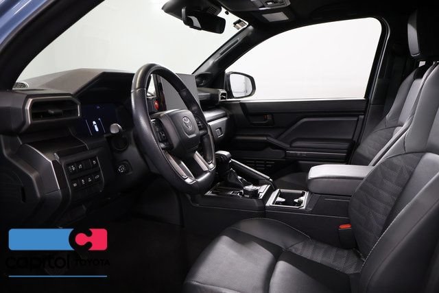 Used 2025 Toyota 4Runner TRD Off-Road Premium AWD/4WD image 11