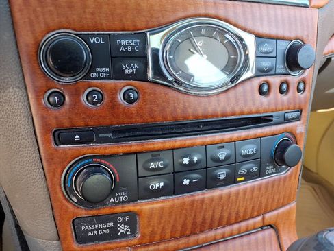 Used 2009 INFINITI G37 x w/ Premium Pkg image 26