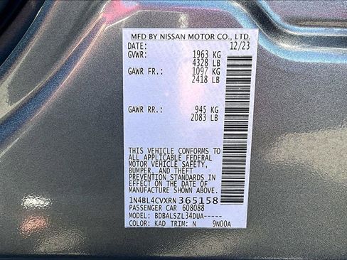 Used 2024 Nissan Altima 2.5 SR FWD image 18