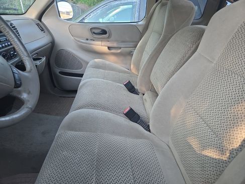 Used 2002 Ford F150 XL AWD/4WD image 10